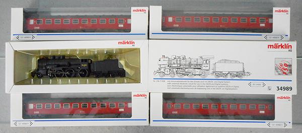 MARKLIN DANISH TRAIN SET: HO ga, 34989 loco & tender w/digital decoder, 4 #42692 coaches, orig boxes & inserts, C8.