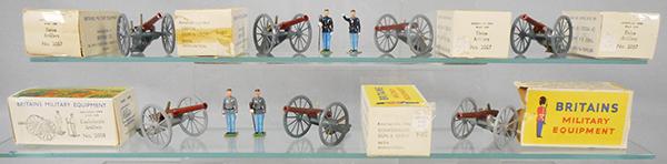 BRITAINS CIVIL WAR ARTILLERY: 3 #2057 Union cannons, 9487 Union cannon & gun crew, 2 #2058 Confederate cannons, 9486 Confederate cannon w/crew, orig boxes minor wear, 1 is incom, C8.