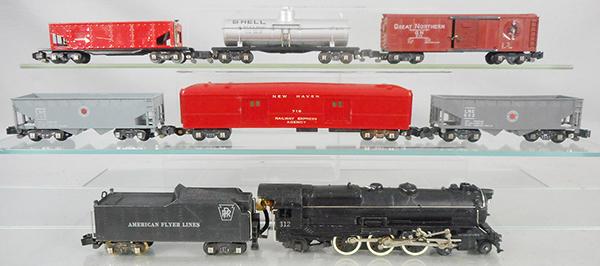 AMERICAN FLYER TRAIN SET: S ga, 312 Pacific loco & tender w/smoke & choo choo, 2 #632 LV hoppers, 718 operating mail car, 716 operating hopper, 625 Shell tank, 913 Great Northern box car, all cars have conversion couplers, C6-