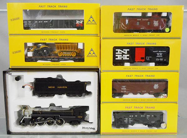 AMERICAN MODELS NEW HAVEN TRAIN SET: S ga, USRA loco & tender w/sound & smoke, 3219 hopper, 1128 box car, 4430 gondola, 3404 hopper, 6012 TK flat car, 7517-a caboose, orig boxes & inserts, C8-9.