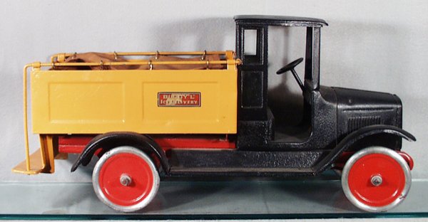 BUDDY L 207 ICE TRUCK