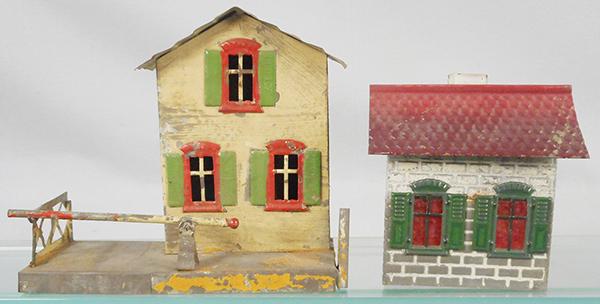 2 BING TRAIN ACCESSORIES (1 of 2)