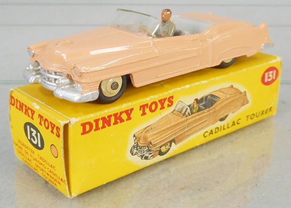 DINKY 131 CADILLAC TOURER (1 of 2)