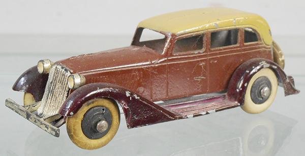 TOOTSIETOY 515 GRAHAM SEDAN (1 of 2)