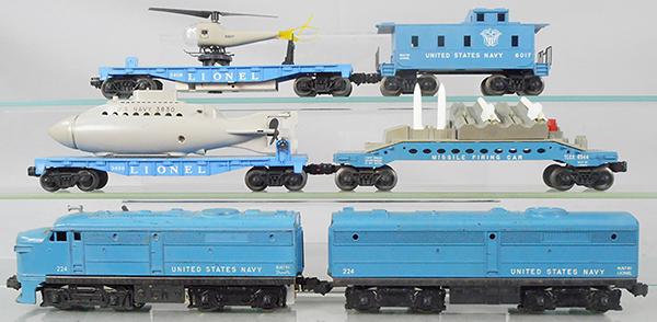 LIONEL NAVY TRAIN SET (1 of 1)