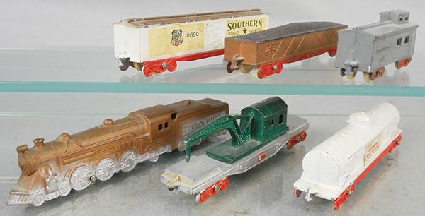 TOOTSIETOY TRAIN SET (1 of 1)