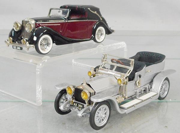 2 TOY AUTO MODELS (1 of 1)