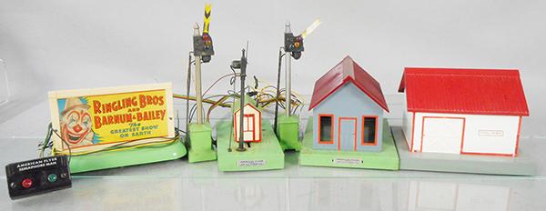 6 AMERICAN FLYER ACCESSORIES (1 of 1)