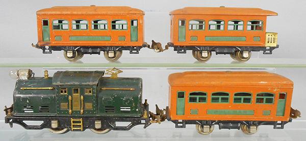 LIONEL TRAIN SET: O ga, 250 loco, soldered strap headlight, die cast wheels fatiguing, pantagraph has bends, 2 #629 Pullmans, 630 obsv, C5-6.