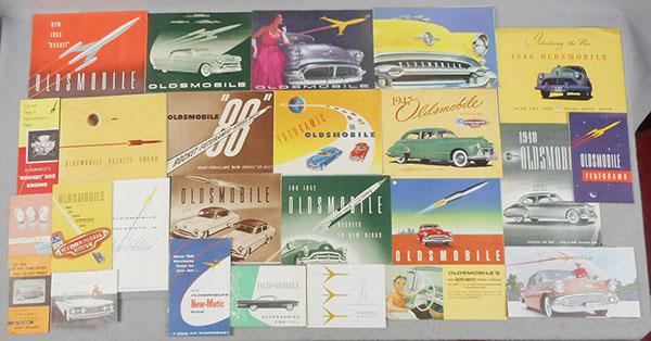 25 OLDSMOBILE AUTO BROCHURES (1 of 1)