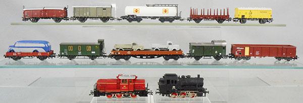 2 MARKLIN TRAIN SETS (1 of 1)