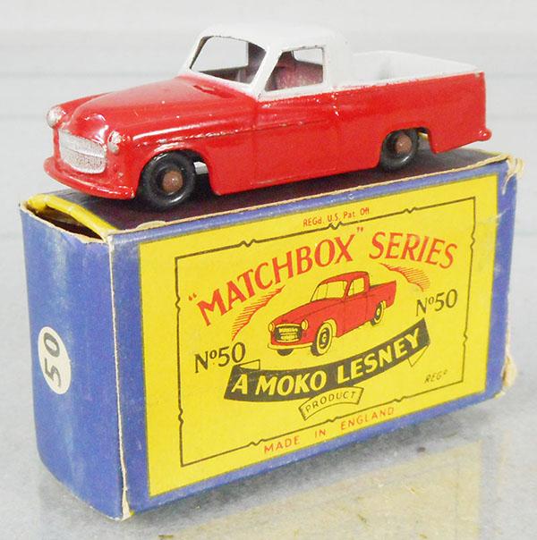 MATCHBOX 50A9 COMMER PICK UP (1 of 2)