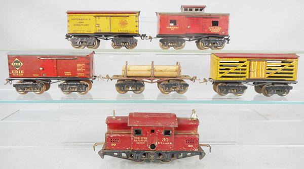 IVES TRAIN SET (1 of 2)