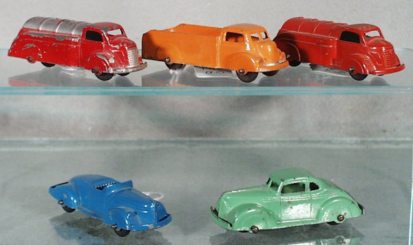 5 TOOTSIETOY AUTOS