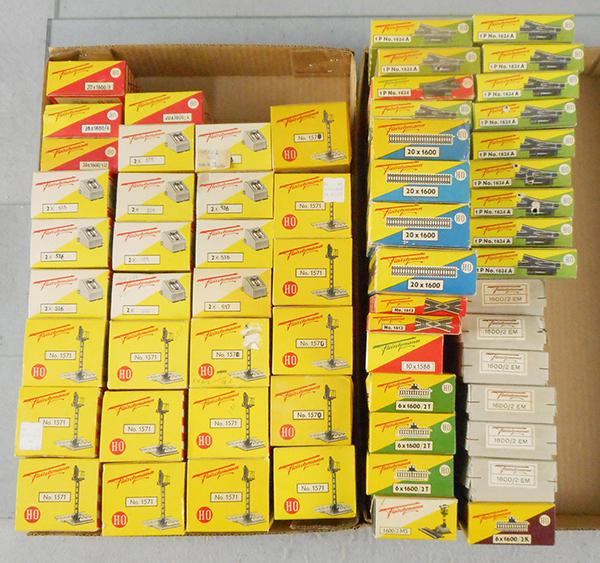 FLEISCHMANN ACCESSORIES (1 of 1)