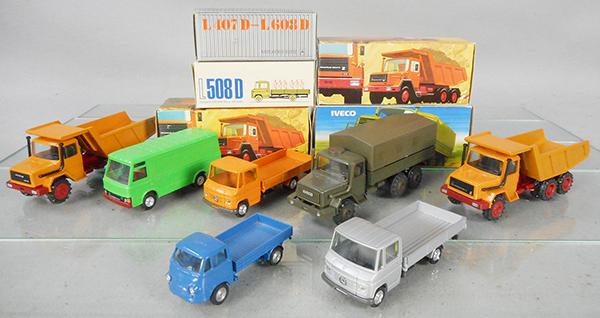 7 CURSOR MODELS VEHICLES (1 of 1)