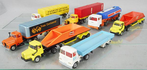 7 CORGI VEHICLES (1 of 1)