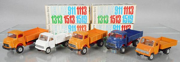 5 RW-MODELL TRUCKS (1 of 1)