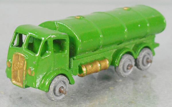MATCHBOX 11A1 ROAD TANKER (1 of 2)