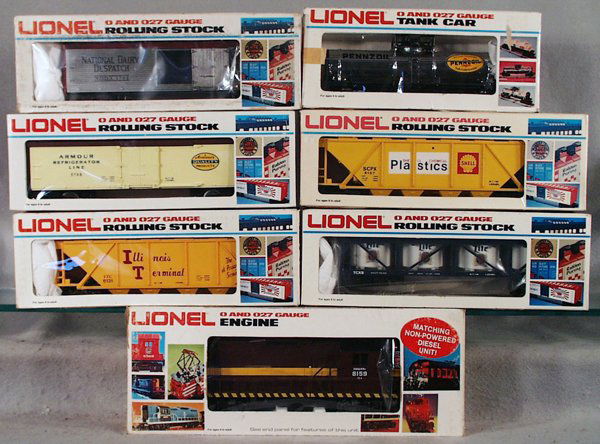 LIONEL TRAIN SET: O ga, 8159 DM GP35, w/cars 5702, 5708, 6131, 9354, 6107, orig boxes minor wear, C9. Please read & understand all Terms and Conditions before bidding including those for international shipping.