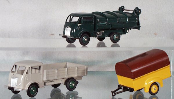3 DINKY VEHICLES