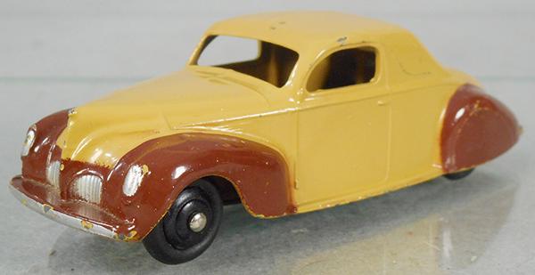 DINKY 39C LINCOLN ZEPHYR (1 of 2)