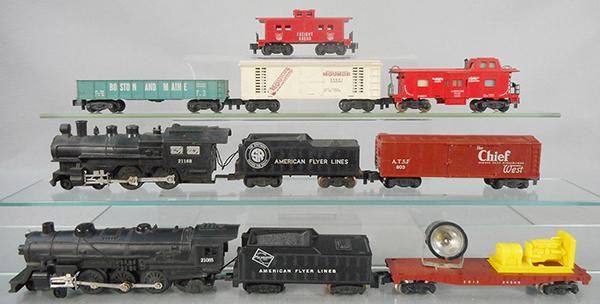 2 AMERICAN FLYER TRAIN SETS (1 of 2)