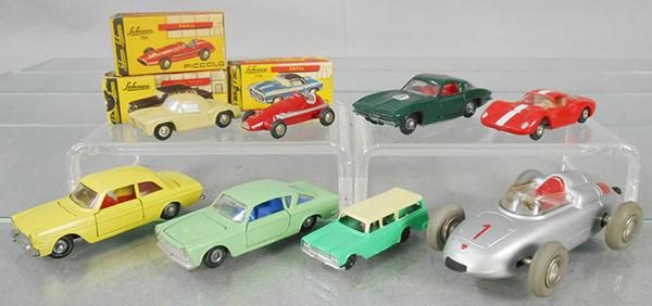 8 DIE CAST CARS (1 of 1)