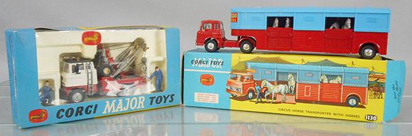 2 CORGI MAJORS (1 of 1)