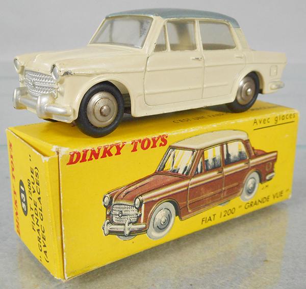 FRENCH DINKY 531 FIAT 1200 (1 of 2)