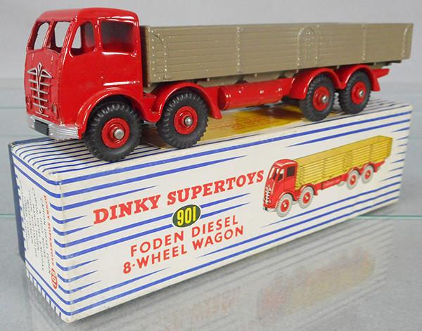 DINKY 901 FODEN WAGON (1 of 2)