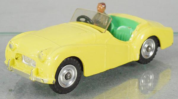 DINKY TRIUMPH TR2 (1 of 2)