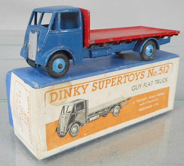 DINKY 512 GUY FLAT TRUCK (1 of 2)