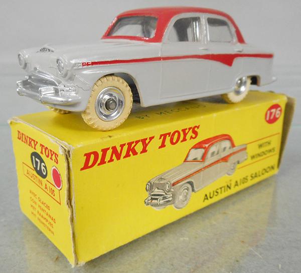 DINKY 176 AUSTIN SALOON (1 of 2)