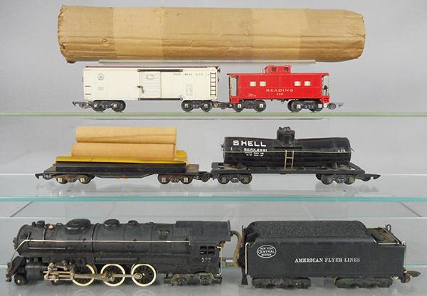 AMERICAN FLYER TRAIN SET (1 of 2)