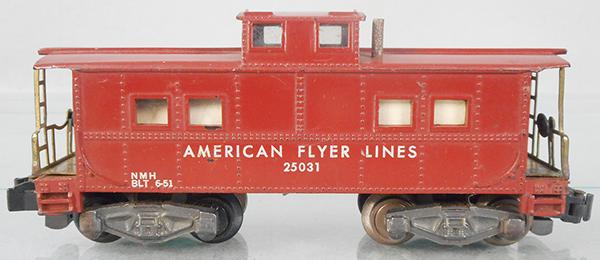 AMERICAN FLYER 25031 ACTION CABOOSE (1 of 2)