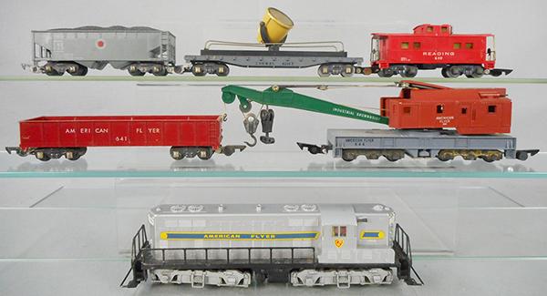 AMERICAN FLYER TRAIN SET (1 of 2)