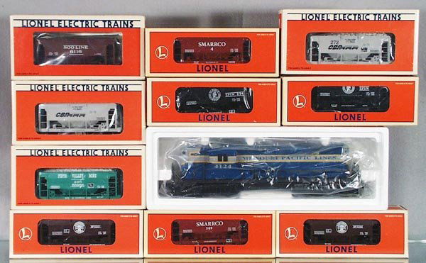 LIONEL TRAIN SET: O ga, 18514 MP GP7 w/10 ore cars, 2 #52071, 2 #52164, 2 #52089, 2 #52124, 52027, 6116, orig boxes minor wear, C8.