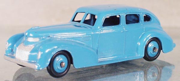 DINKY 39E CHRYSLER SEDAN: blue, C7.
