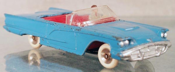 FRENCH DINKY 555 FORD THUNDERBIRD CONV: South Africa, blue, heavy playwear, oxidation on base, C3-4.