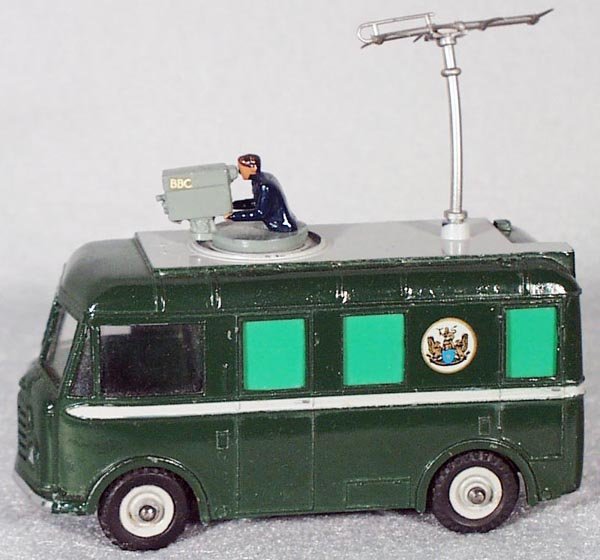 DINKY 968 BBC TV ROVING EYE VAN: w/antenna, C7-8.