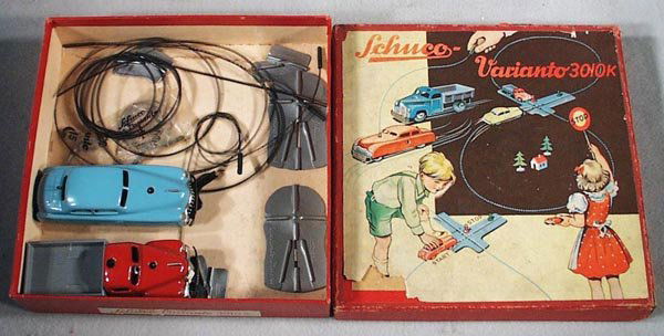 SCHUCO 3010K VARIANTO SET: contains 3042 & 3041 vehicles, missing 1 switch, orig box worn, C5-7.