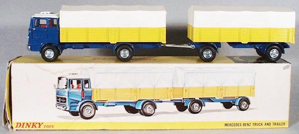 DINKY 917 MERCEDES TRUCK & TRAILER: truck missing rearview mirrors on both sides, orig box worn, C7.