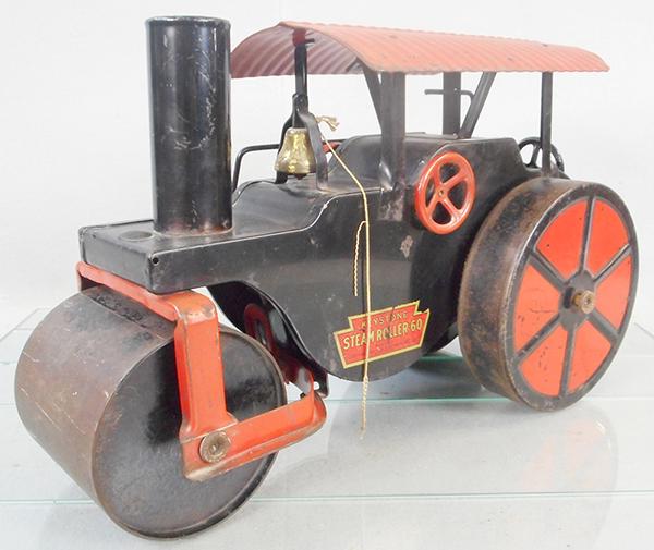 KEYSTONE STEAM ROLLER 60: painted pressed steel, 20 in long, ride on, decals intact, C6-7.
