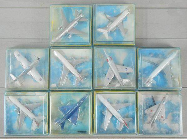 10 CORGI AIRCRAFT: 2 #1325, 1315, 2 #1304, 1318, 2 #1317, 1306, 1305, orig boxes & inserts minor wear, C8-9.