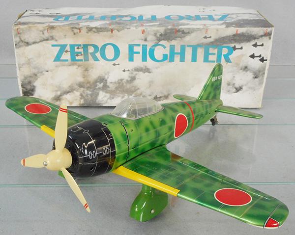 LEAD WORKS ZERO FIGHTER: litho tin, 16 in wingspan, orig box & insert minor wear, C8.