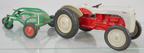 PMC FORDSON TRACTOR PROMO: plastic, red & gray, 9 in long, w/metal Oliver thresher, 9 in long, C5-6.