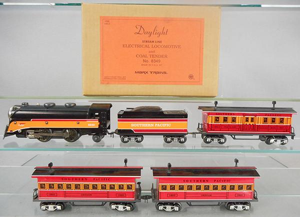 MARX SOUTHERN PACIFIC TRAIN SET: O ga, loco, tender, 3 coaches, orig box for loco & tender only, C8-9.