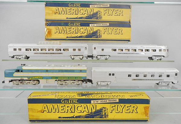 AMERICAN FLYER TRAIN SET: S ga, 466 Comet Alco PA w/twin motors, nose decal chipped, 960 Columbus, 962 Hamilton, 963 Washington, cars are painted silver & have worn orig boxes, C6-7.