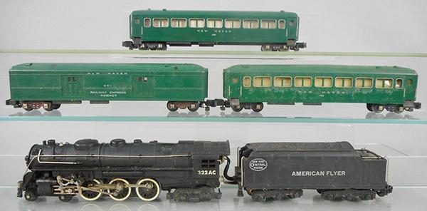 AMERICAN FLYER TRAIN SET: S ga, 322 AC Hudson loco & tender, w/smoke & choo choo, 651 baggage, 2 #650 Pullmans, some mildew, set has conversion couplers, C6-8.